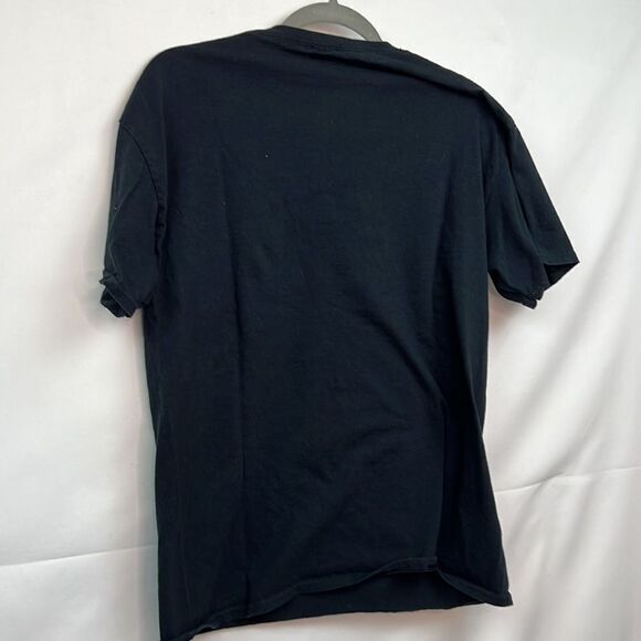 Gildan Black cotton. Short sleeve Monkey Shoulder graphic T-shirt size large - Picture 5 of 7